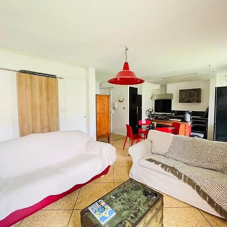 Superbe T3 Au Pieds De Notre Dame De La Garde Appartement Marseilles Buitenkant foto