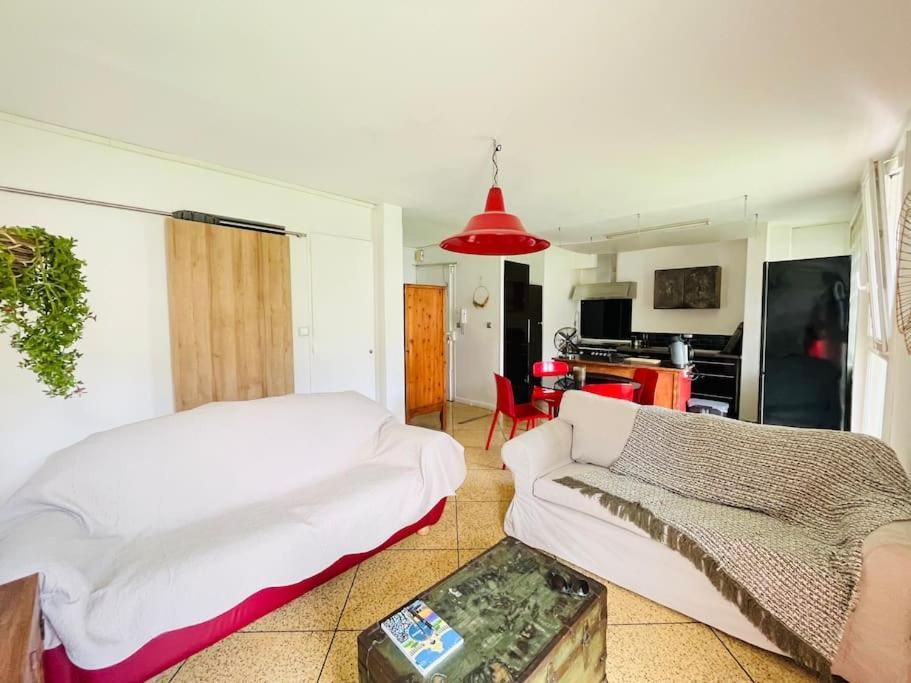 Superbe T3 Au Pieds De Notre Dame De La Garde Appartement Marseilles Buitenkant foto