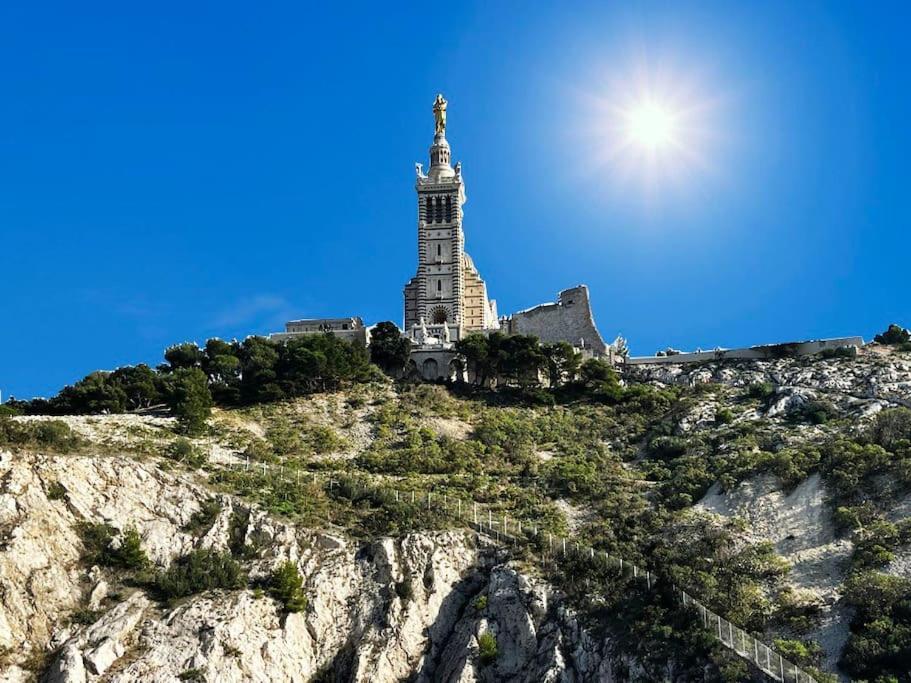 Superbe T3 Au Pieds De Notre Dame De La Garde Appartement Marseilles Buitenkant foto