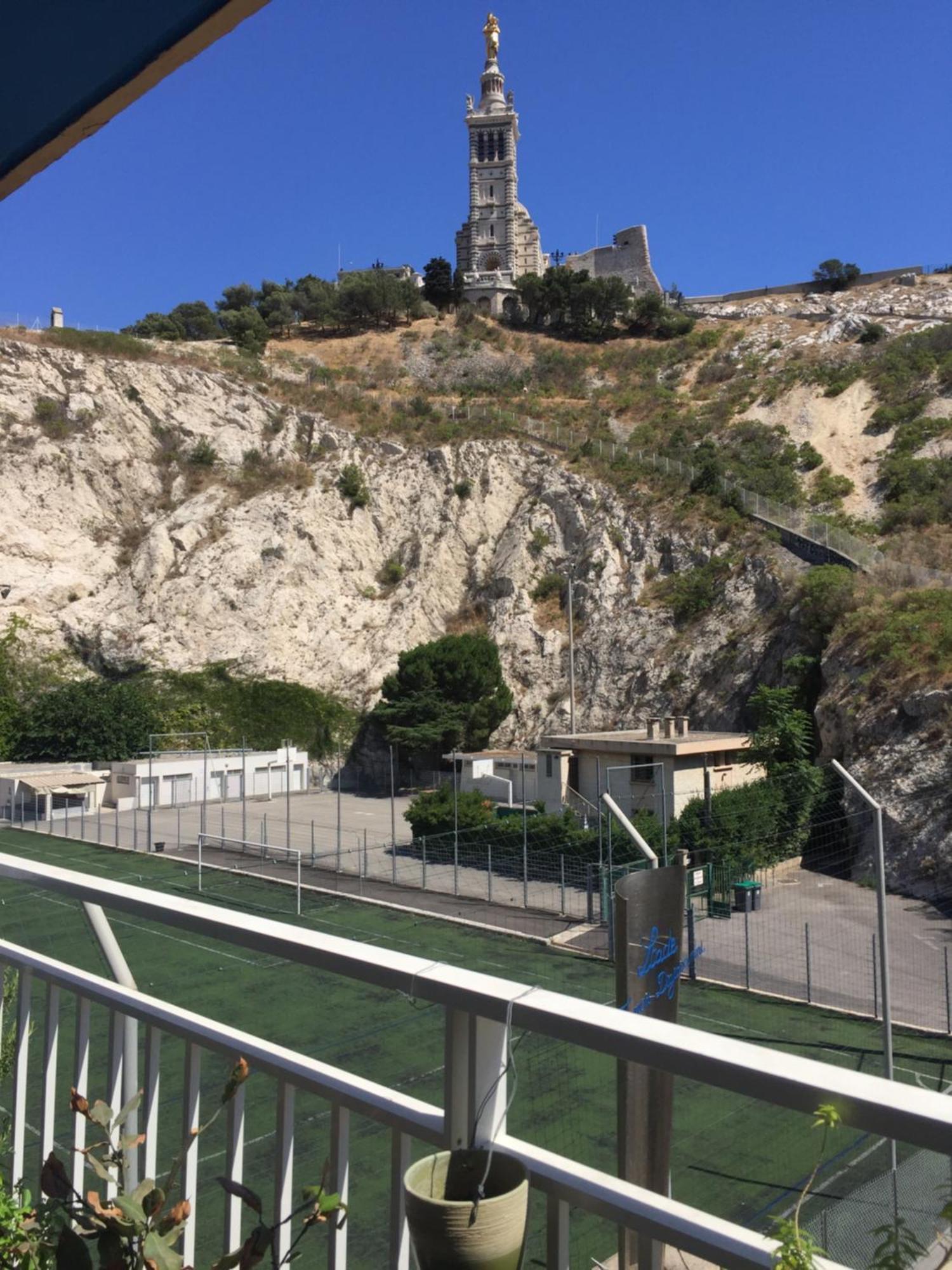 Superbe T3 Au Pieds De Notre Dame De La Garde Appartement Marseilles Buitenkant foto